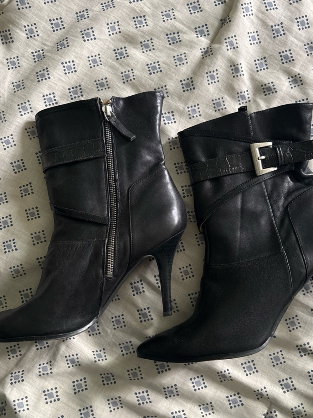 Nine West - size 8, Black Ankle Booties